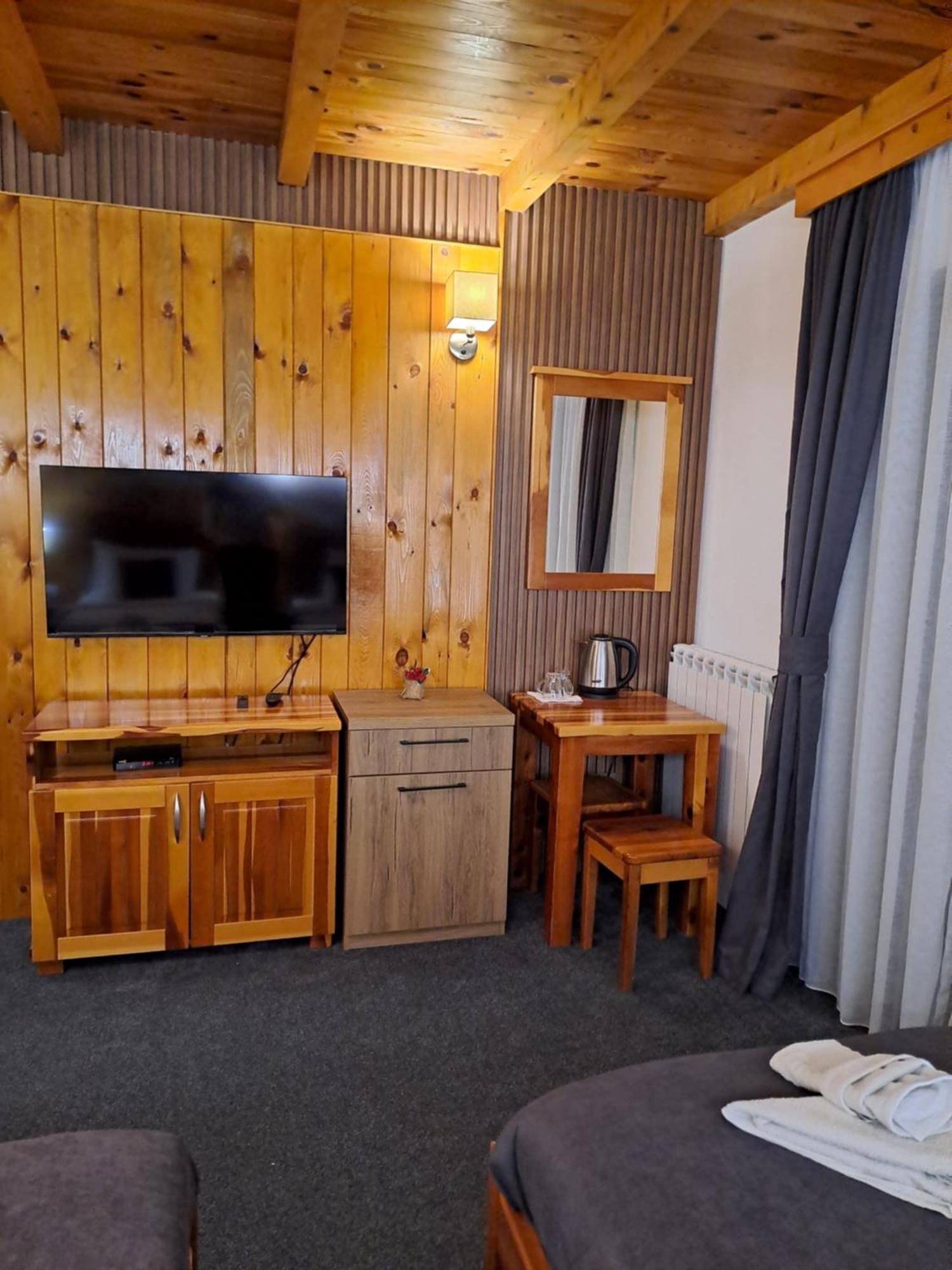 Rooms And Apartmants Mirovic Kolasin Luaran gambar