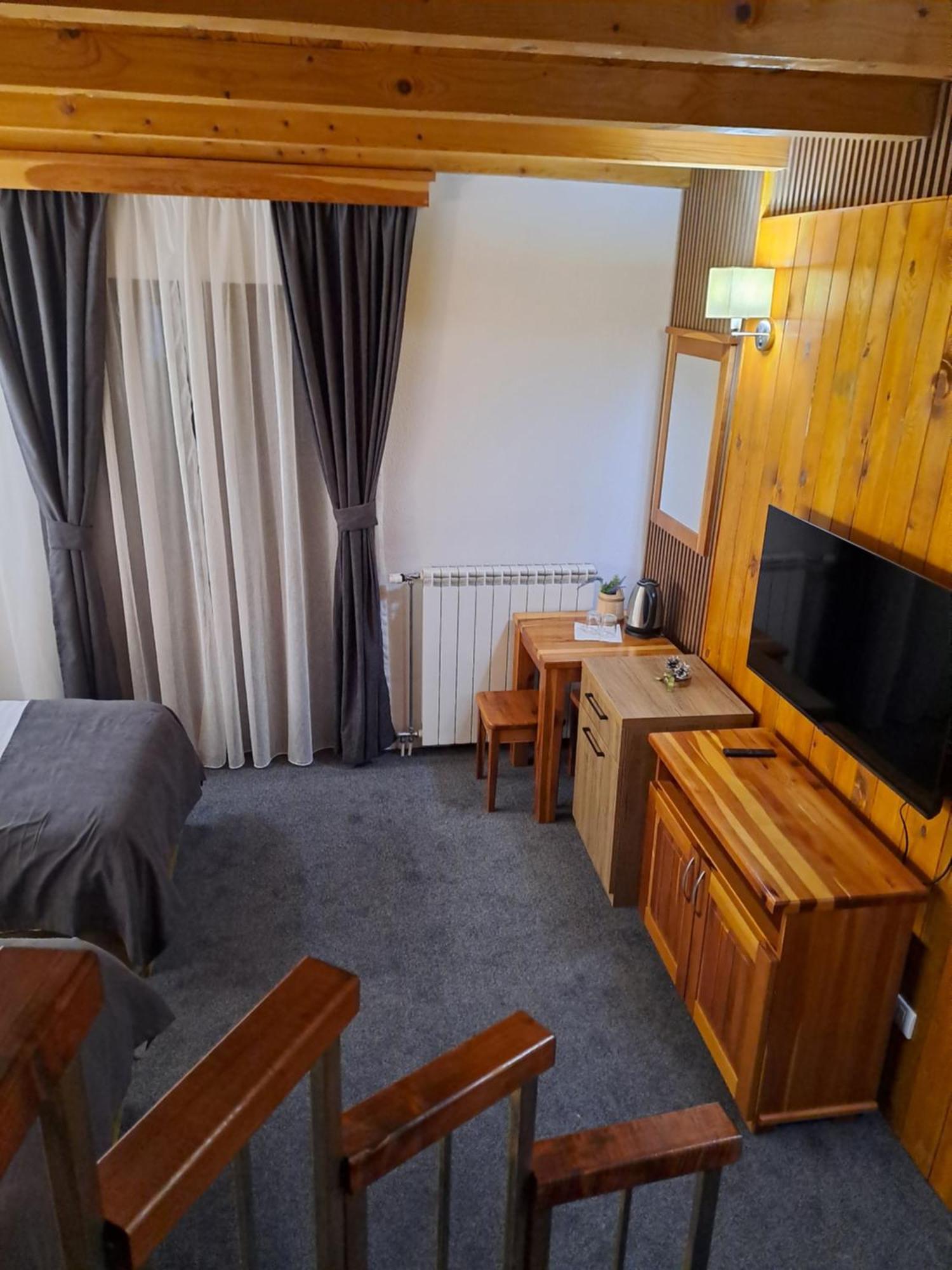 Rooms And Apartmants Mirovic Kolasin Luaran gambar