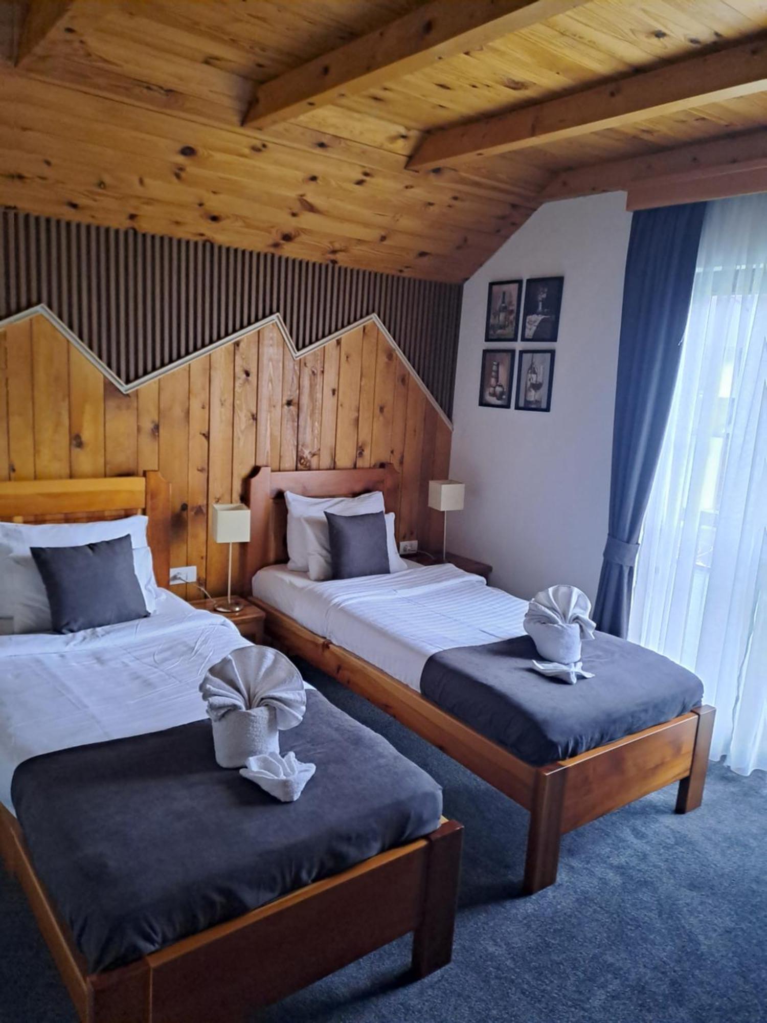 Rooms And Apartmants Mirovic Kolasin Luaran gambar